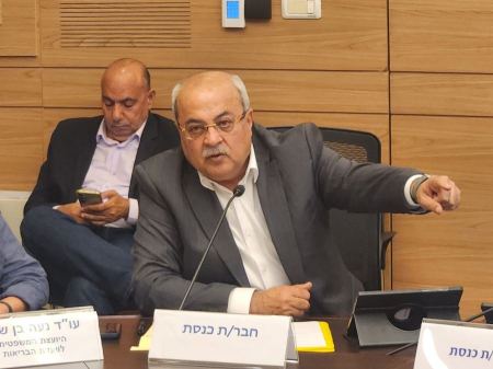 الطيبي: لجنة الصحة تناقش أزمة فنيي تصوير الأشعة الطبي 